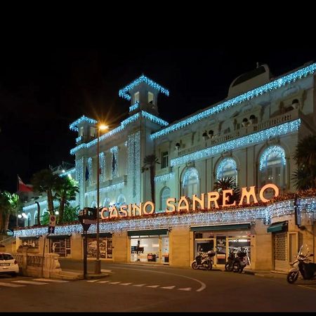 Vasca Idromassaggio, Appartamento Incantevole Санремо Экстерьер фото